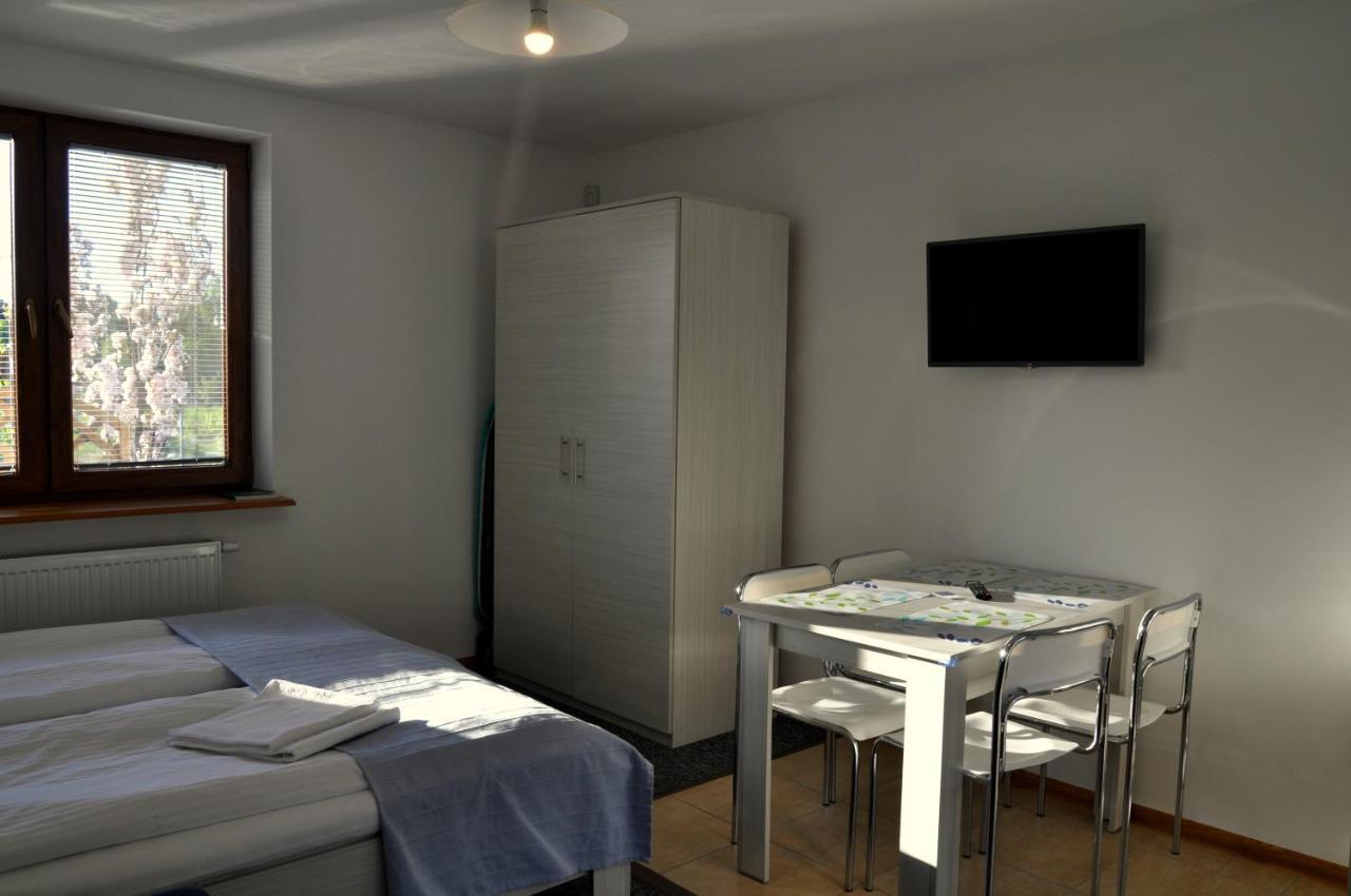 Gosciniec Kaszubski Homestay Białogóra Esterno foto