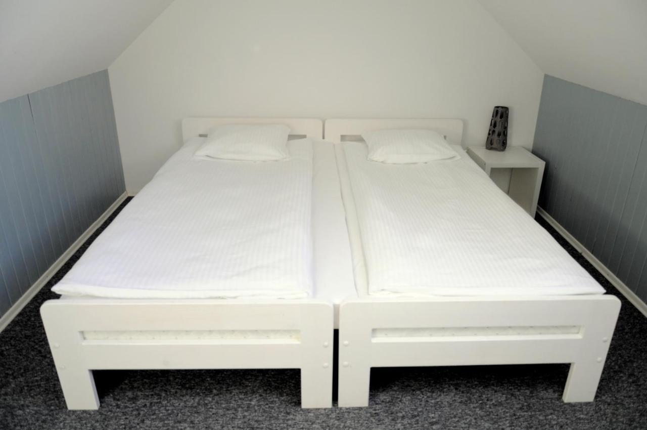 Gosciniec Kaszubski Homestay Białogóra Esterno foto