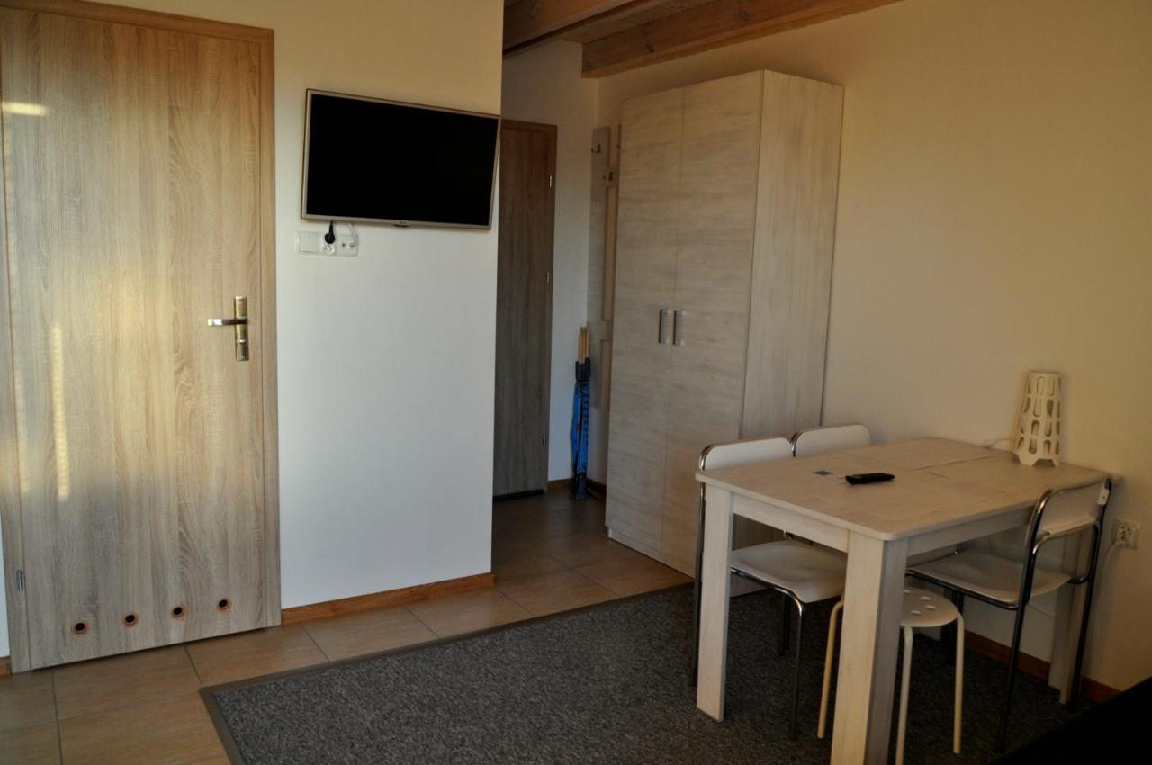 Gosciniec Kaszubski Homestay Białogóra Esterno foto