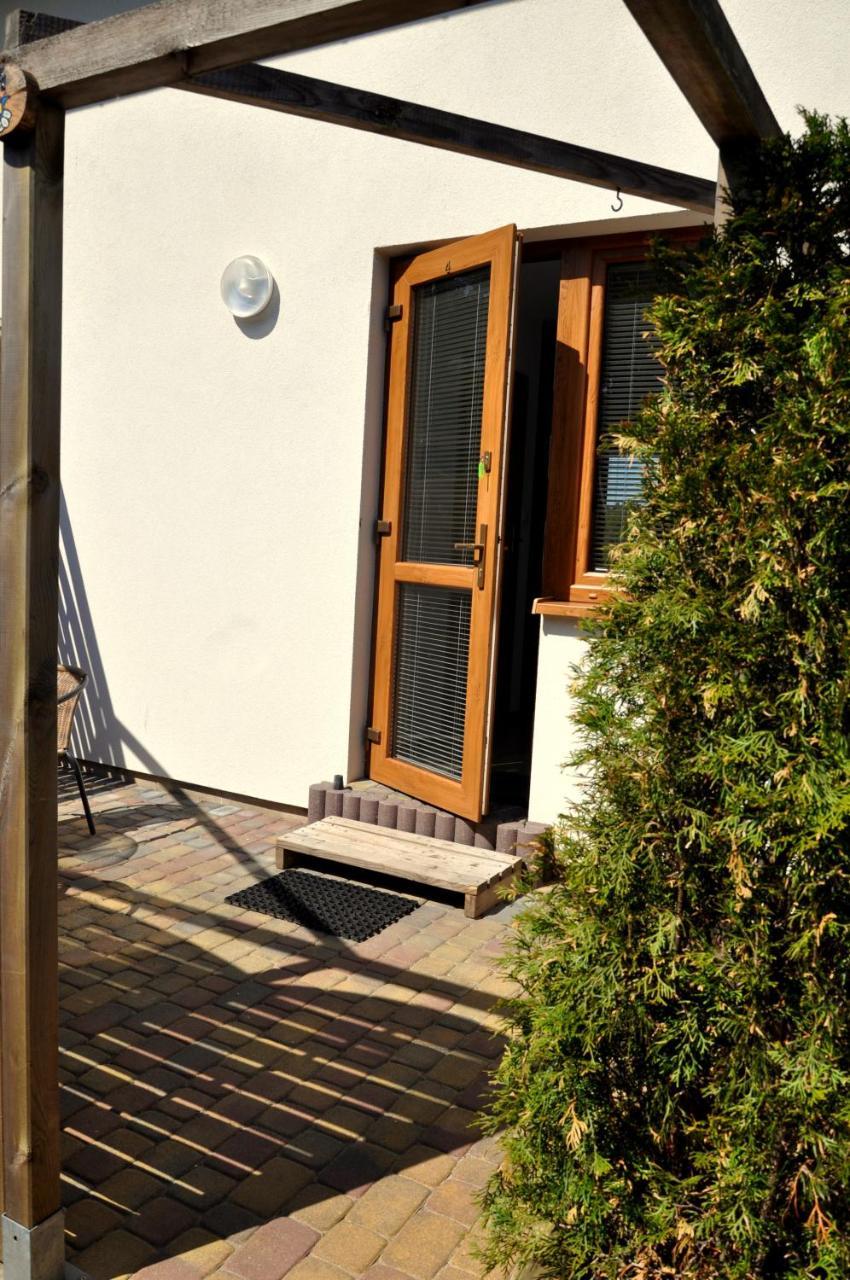 Gosciniec Kaszubski Homestay Białogóra Esterno foto