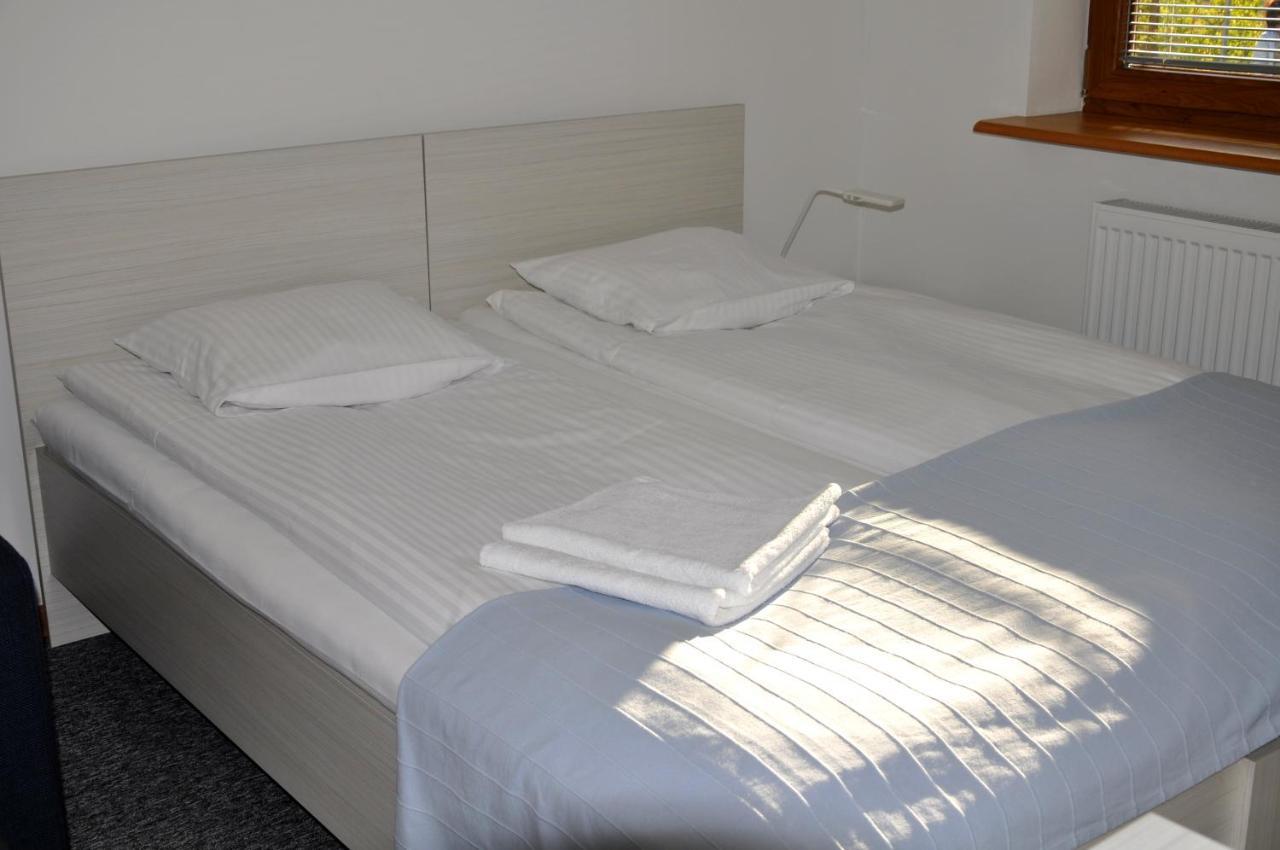Gosciniec Kaszubski Homestay Białogóra Esterno foto
